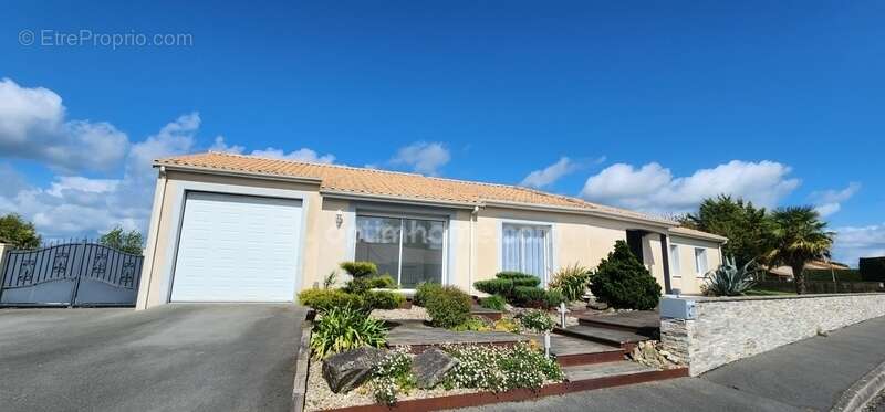 Maison à L'ABSIE