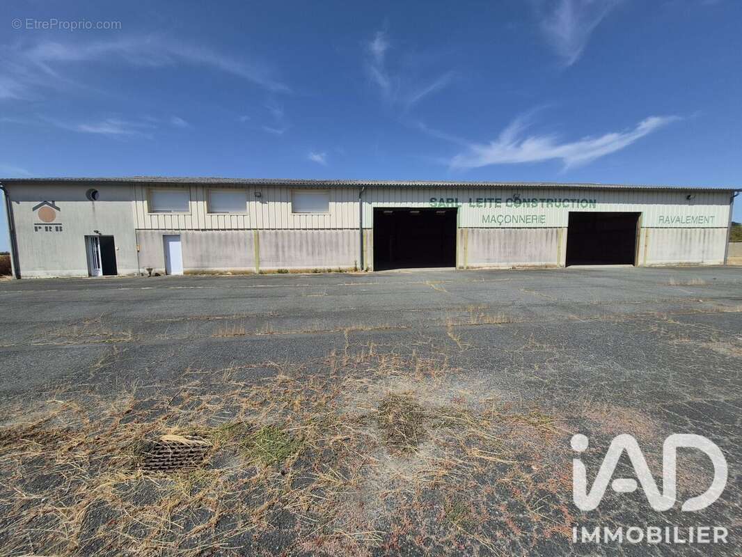 Maison 1 m² à Saint-Leger-De-Montbrun  - photo 8
