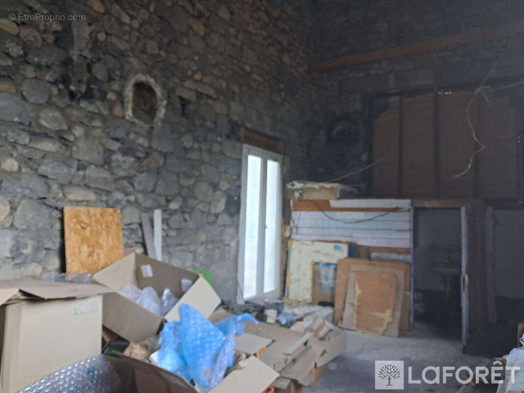 Ensemble immobilier de caractère sur 3700 m²  Ancien atelier fonderie - photo 12