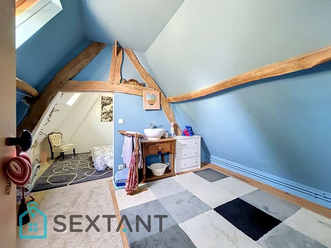 Maison de charme avec jardin dépendance et garage - photo 16
