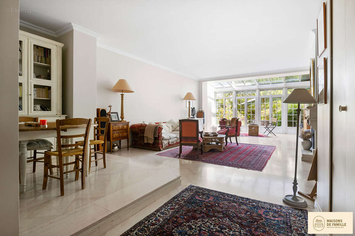 Maison à LOUVECIENNES