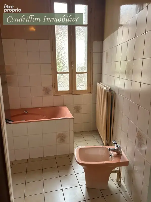 Maison de centre bourg, 85m2 hab., 3 chambres, garage et jardin à proximité - photo 9