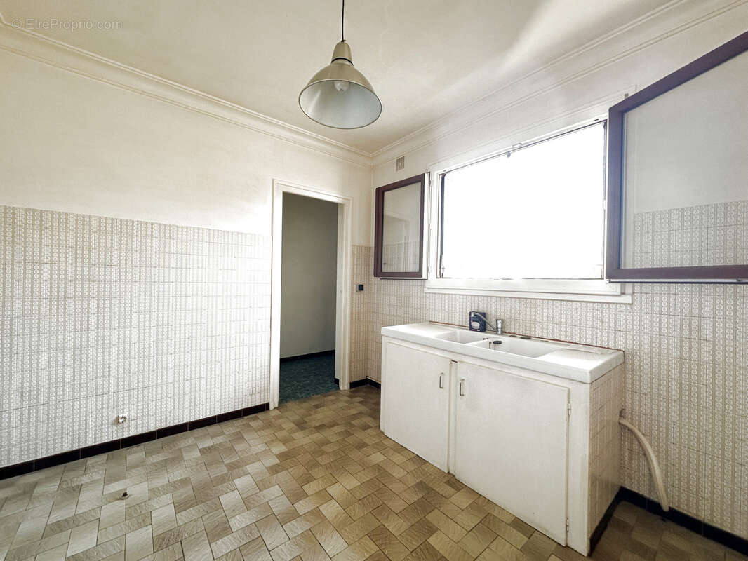 Appartement à SAINT-MAUR-DES-FOSSES