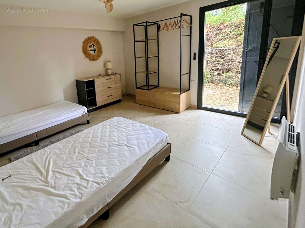 Maison à LAROQUE-DES-ALBERES