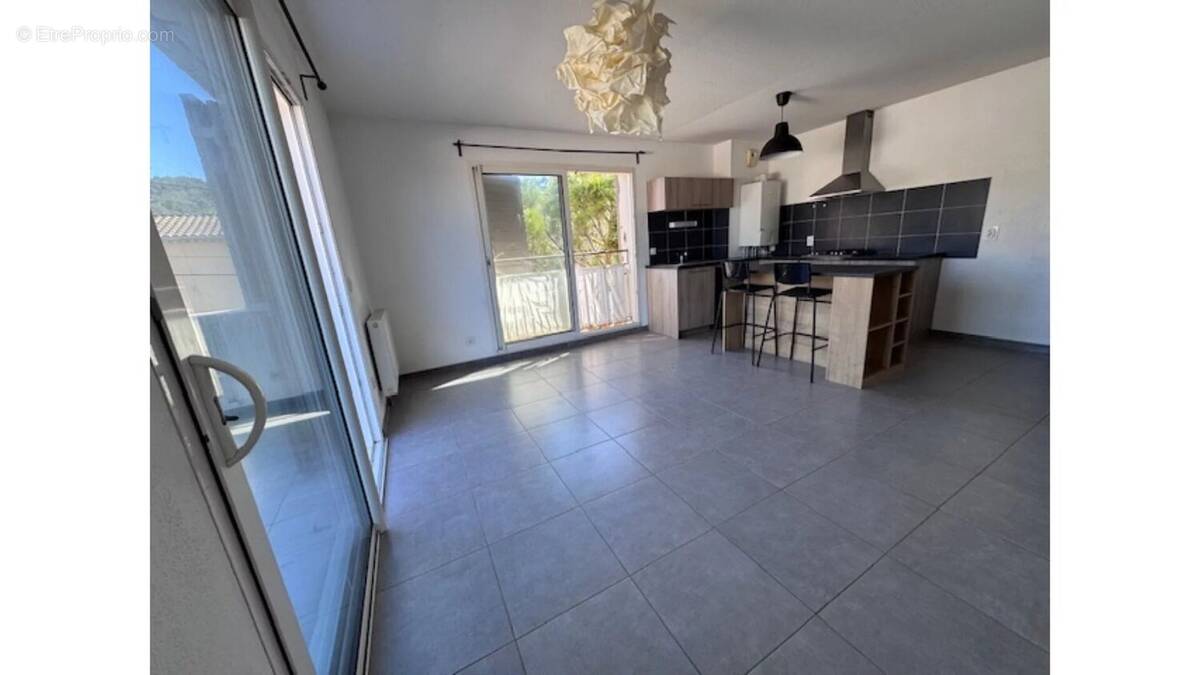 Appartement à BARBENTANE