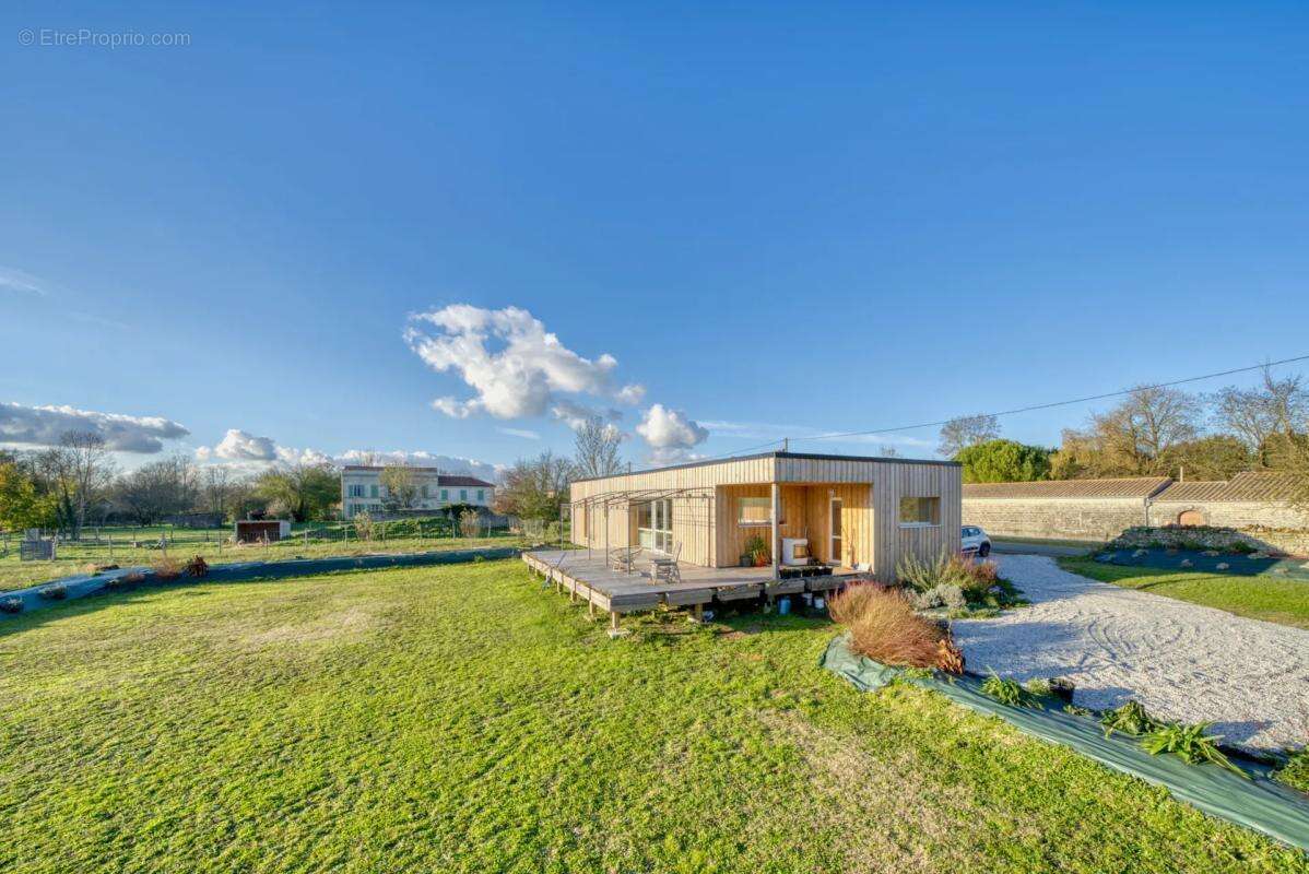 Maison à SAINTE-MEME