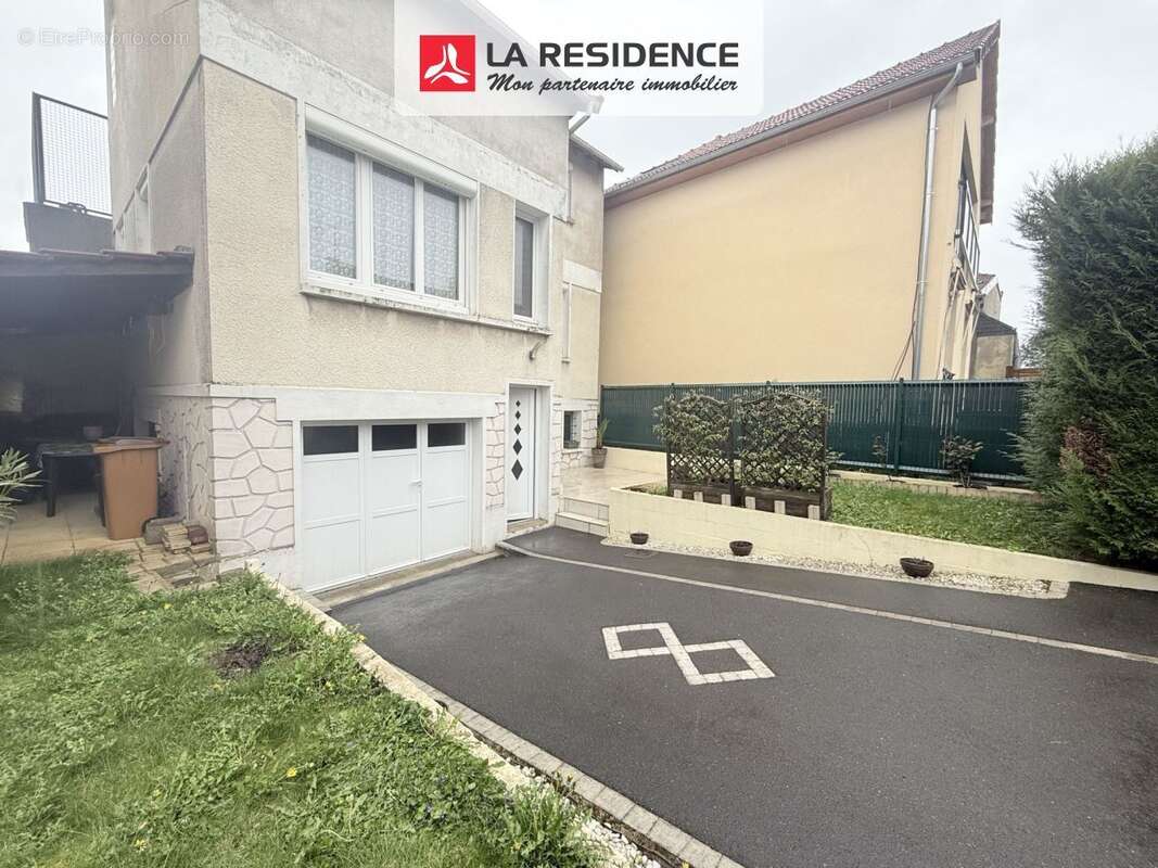 Maison 110 m² à Velizy-Villacoublay  - photo 4