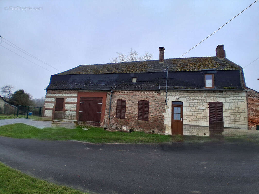 Maison à BOSMONT-SUR-SERRE