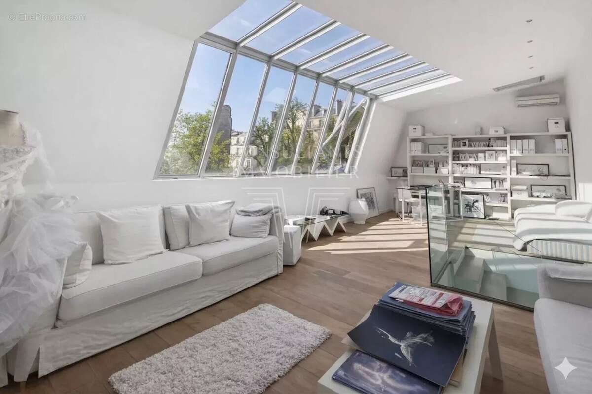 Maison à PARIS-15E