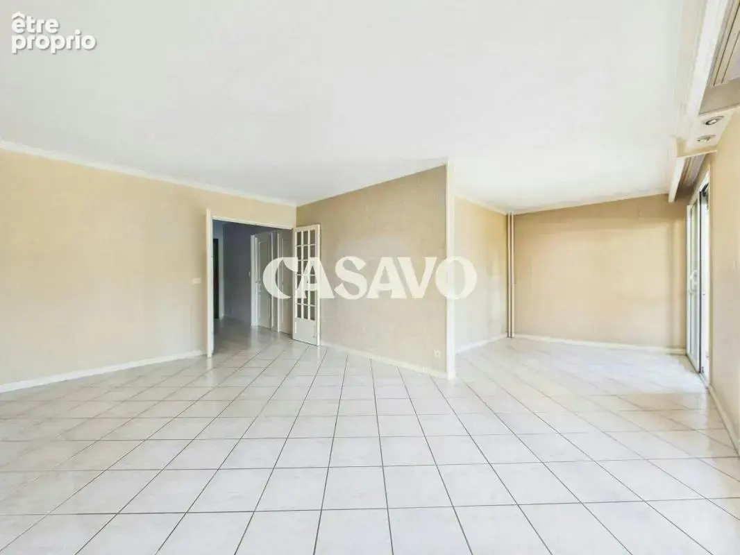Vente Appartement 4 pièces de 80m² - 38290 La Verpillière - photo 3