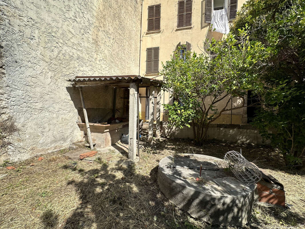 Appartement à CUERS