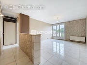 Appartement à SAINT-ETIENNE-DU-ROUVRAY