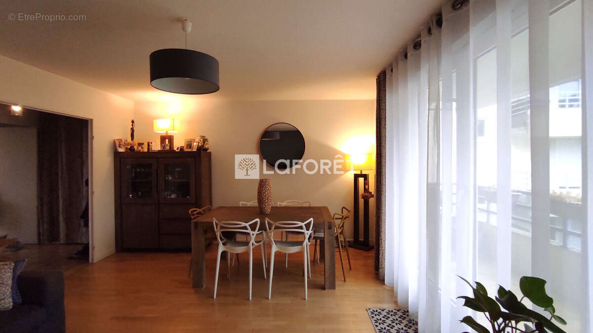 Appartement à ROSNY-SOUS-BOIS