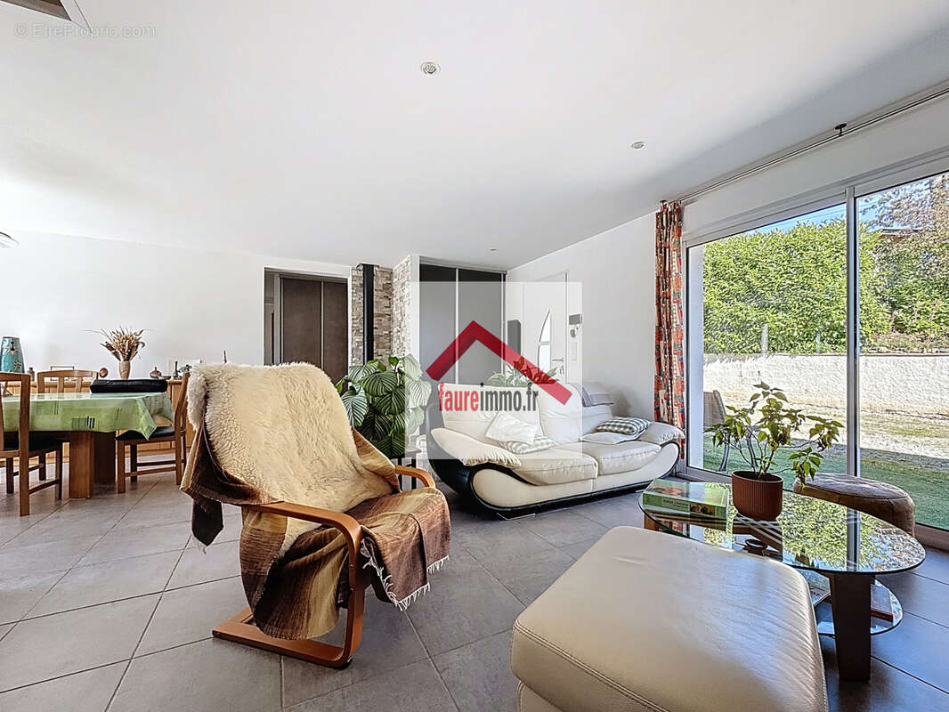 Maison à SAINTE-FEREOLE