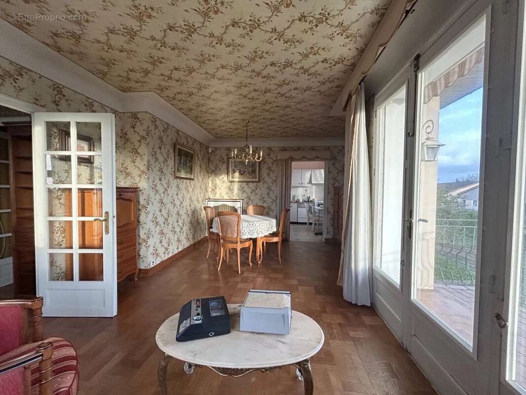 Maison à NEUVILLE-DE-POITOU