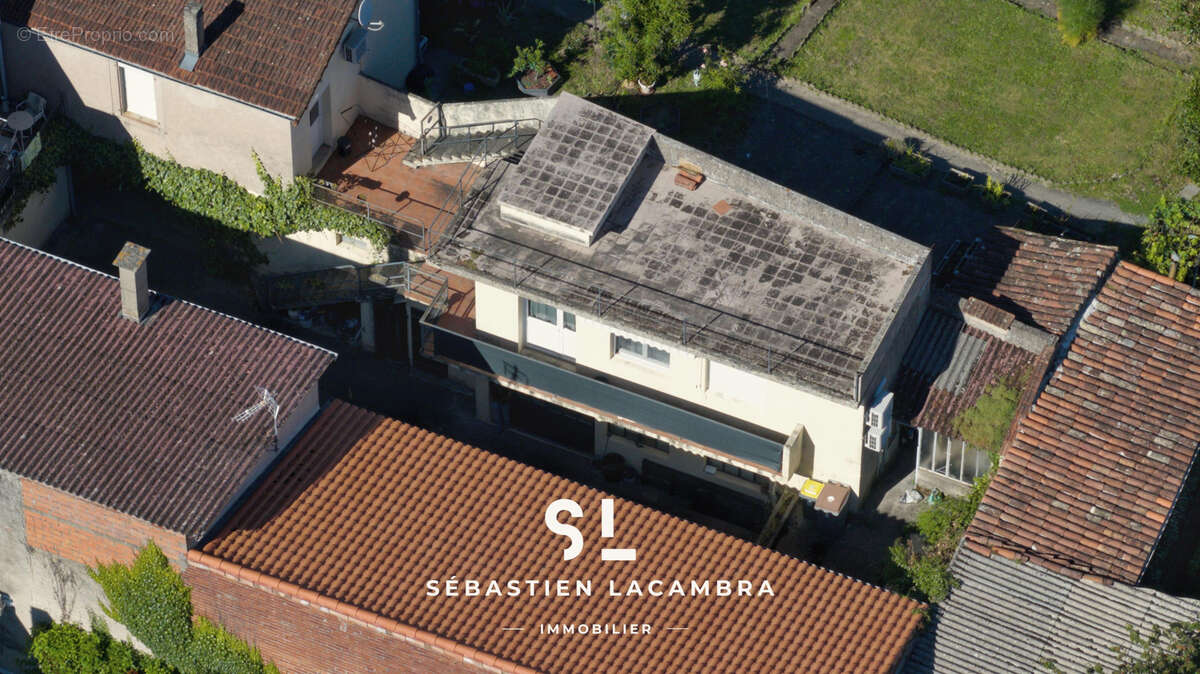 Appartement à SAINT-JUERY