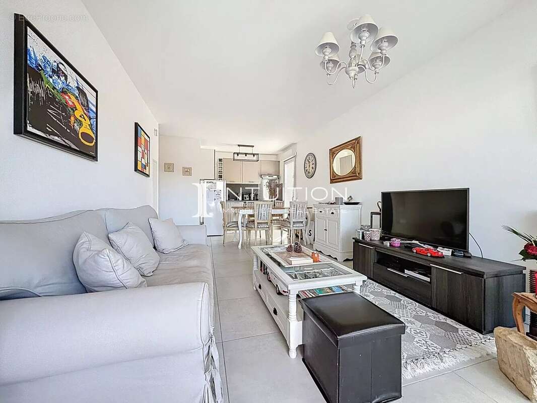 Appartement à LE CANNET