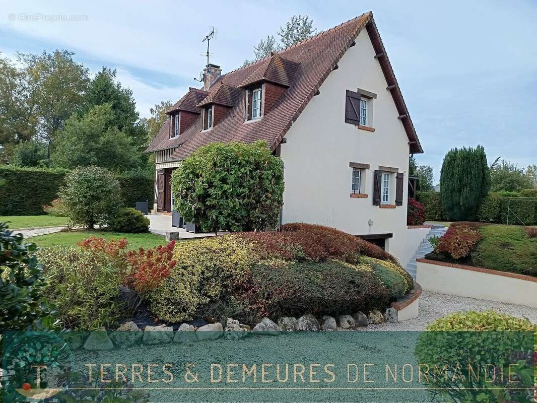 Maison à PONT-L&#039;EVEQUE