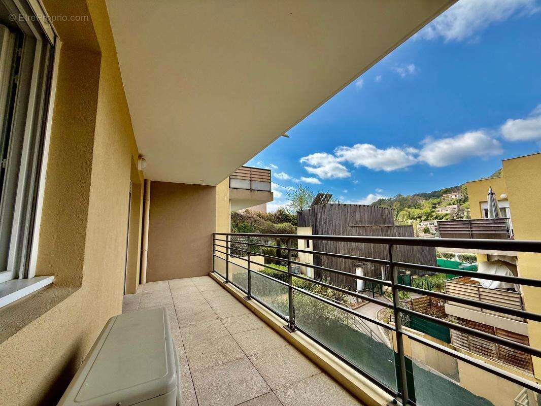 Appartement à LA COLLE-SUR-LOUP