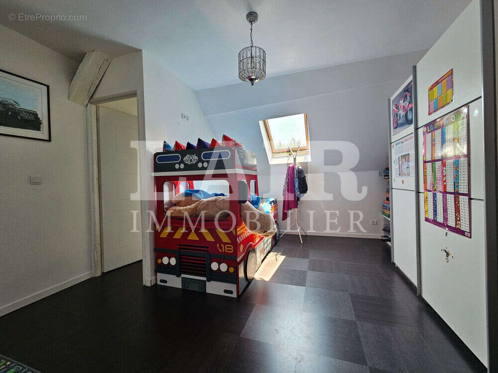 Maison à SAINT-LEONARD-DES-BOIS