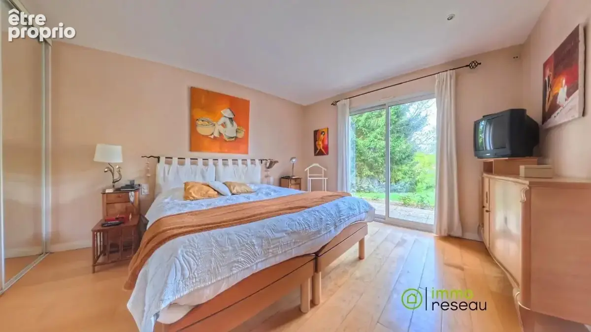 Maison 10 pièces 240 m² à vendre à Chemille (49120) - photo 6