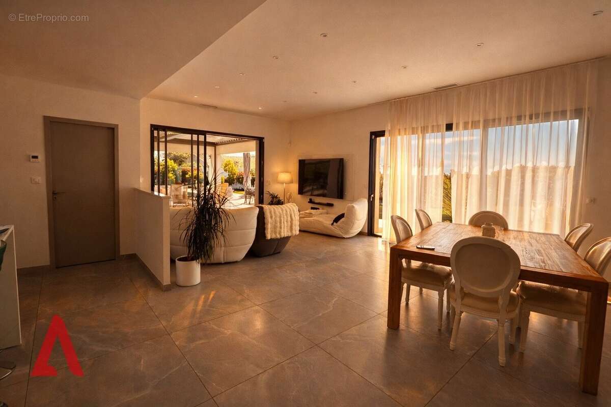 Maison à MAGALAS