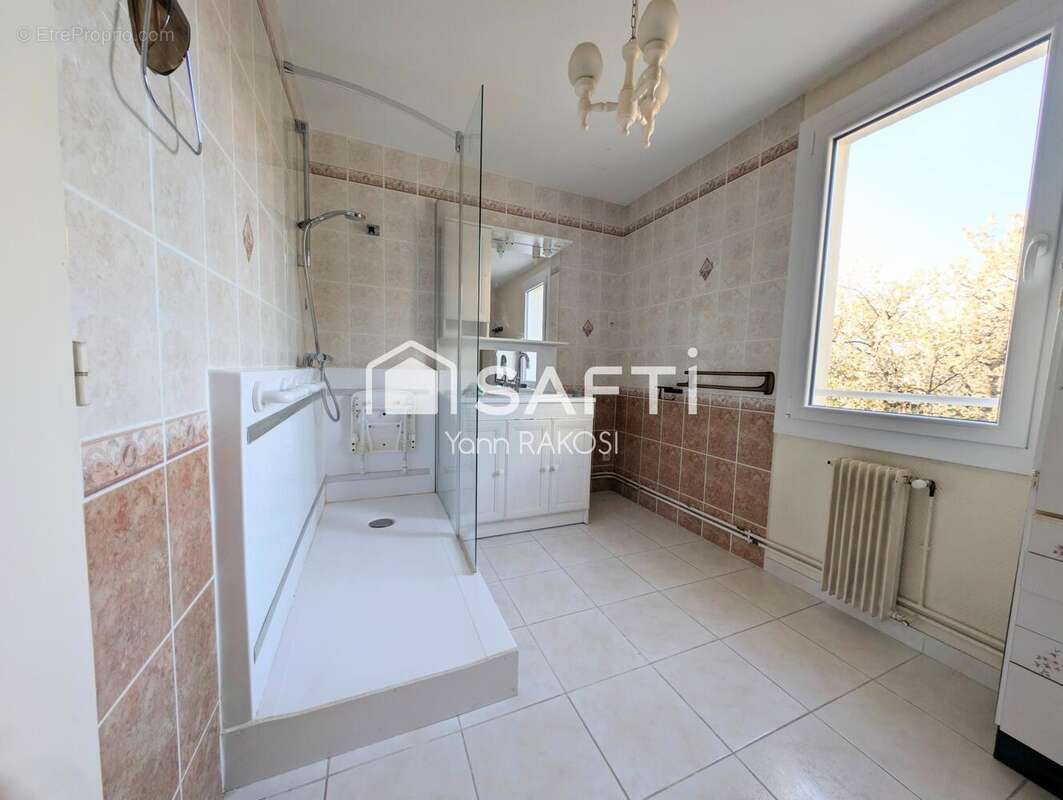 Photo 6 - Maison à SAINT-JEAN-D'ANGELY