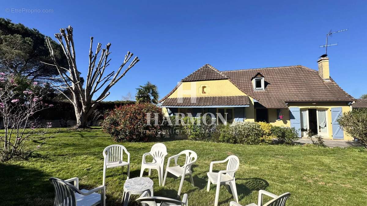 Maison à ARBUS