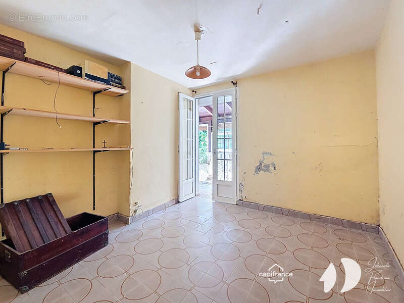 Maison à PETIT-BOURG