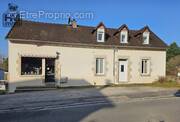 n°9 - Maison à SAINT-HILAIRE-LES-PLACES