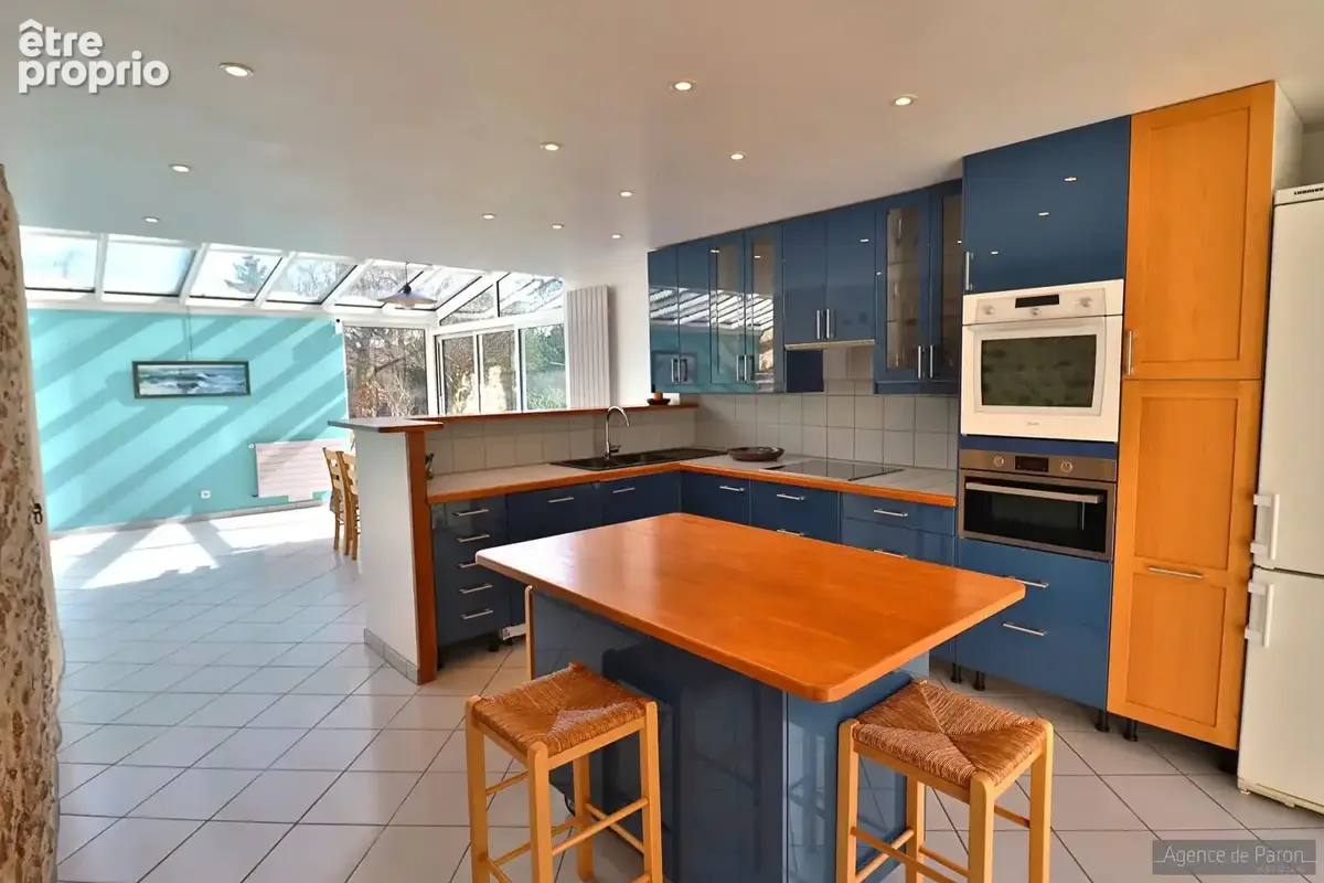 Photo Maison à Verrieres-Le-Buisson au prix de 795 000€