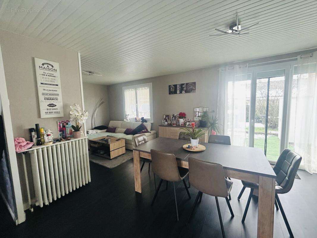 Maison à AUDINCOURT