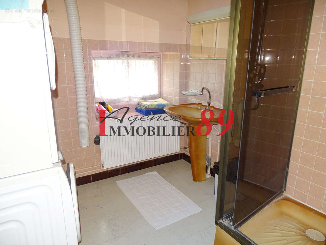 Maison à MONTIGNY-SUR-AUBE