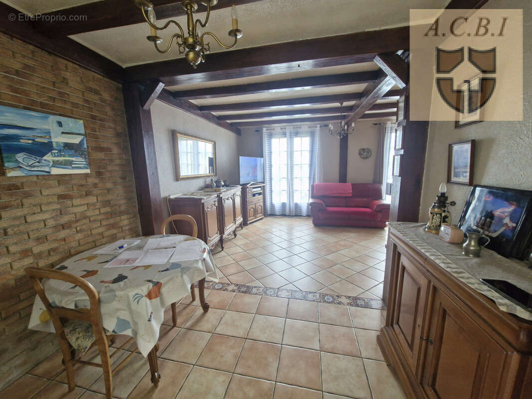Maison à DANZE