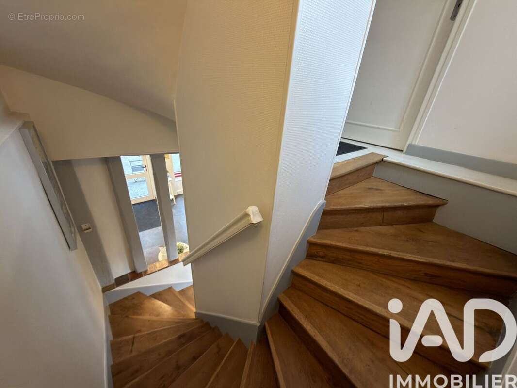 Maison 110 m² à Houdan  - photo 5