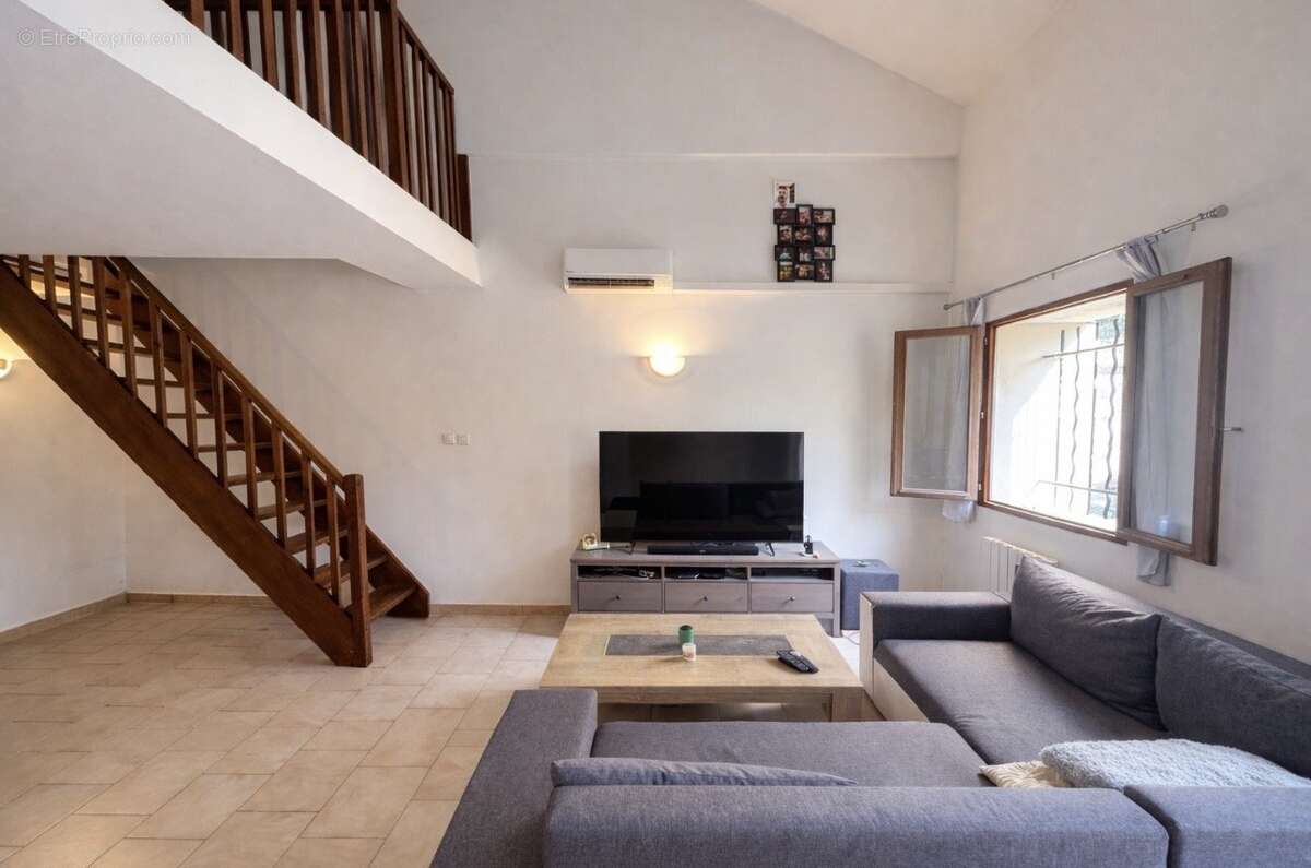 Appartement à CHATEAURENARD