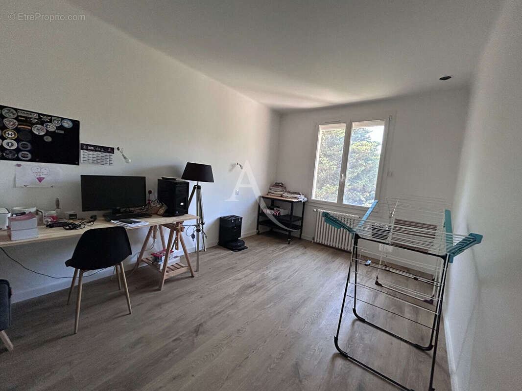 Maison rénovée avec jardin et sous-sol - photo 11