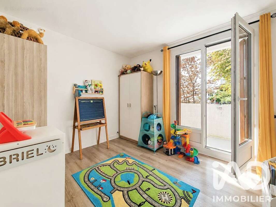 Appartement 73 m² à Creteil  - photo 9
