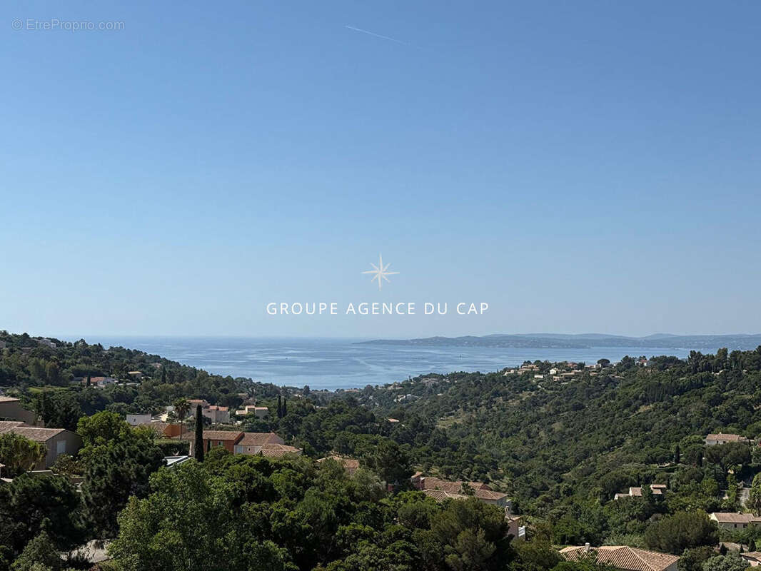 Maison à ROQUEBRUNE-SUR-ARGENS