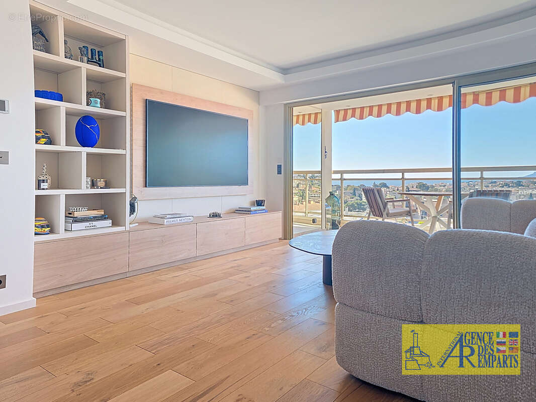 Appartement à LE CANNET