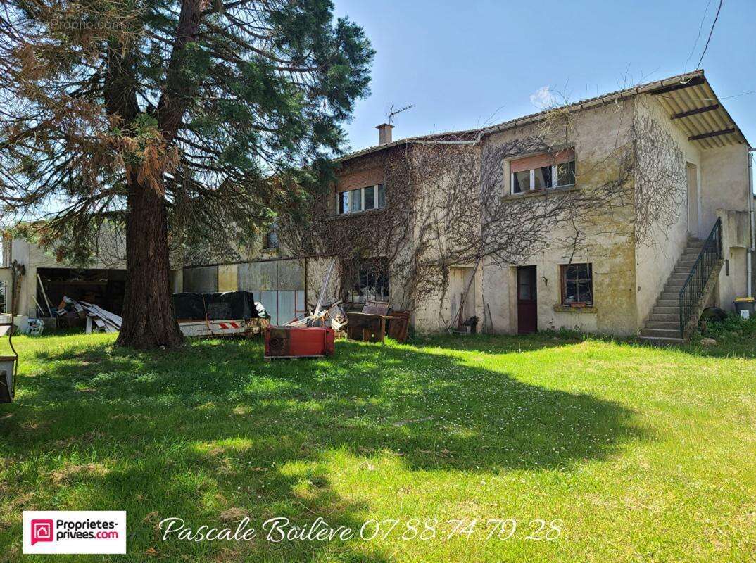Maison à VERNANTES