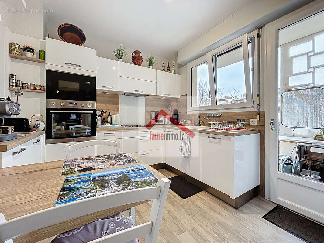 Appartement à BRIVE-LA-GAILLARDE