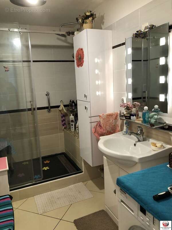 Appartement à LEZIGNAN-CORBIERES