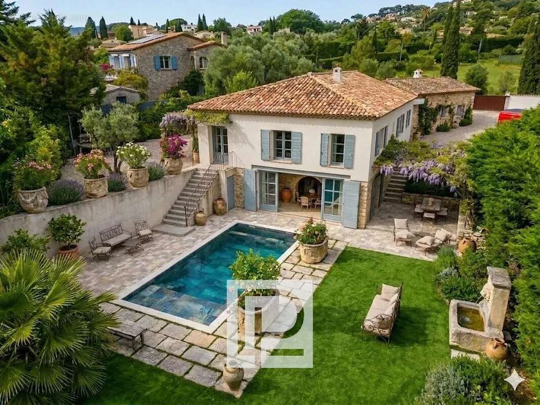 Maison à MOUGINS