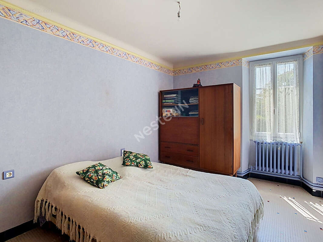 Maison Beaupreau En Mauges 6 pièce(s) 150 m2 - photo 9