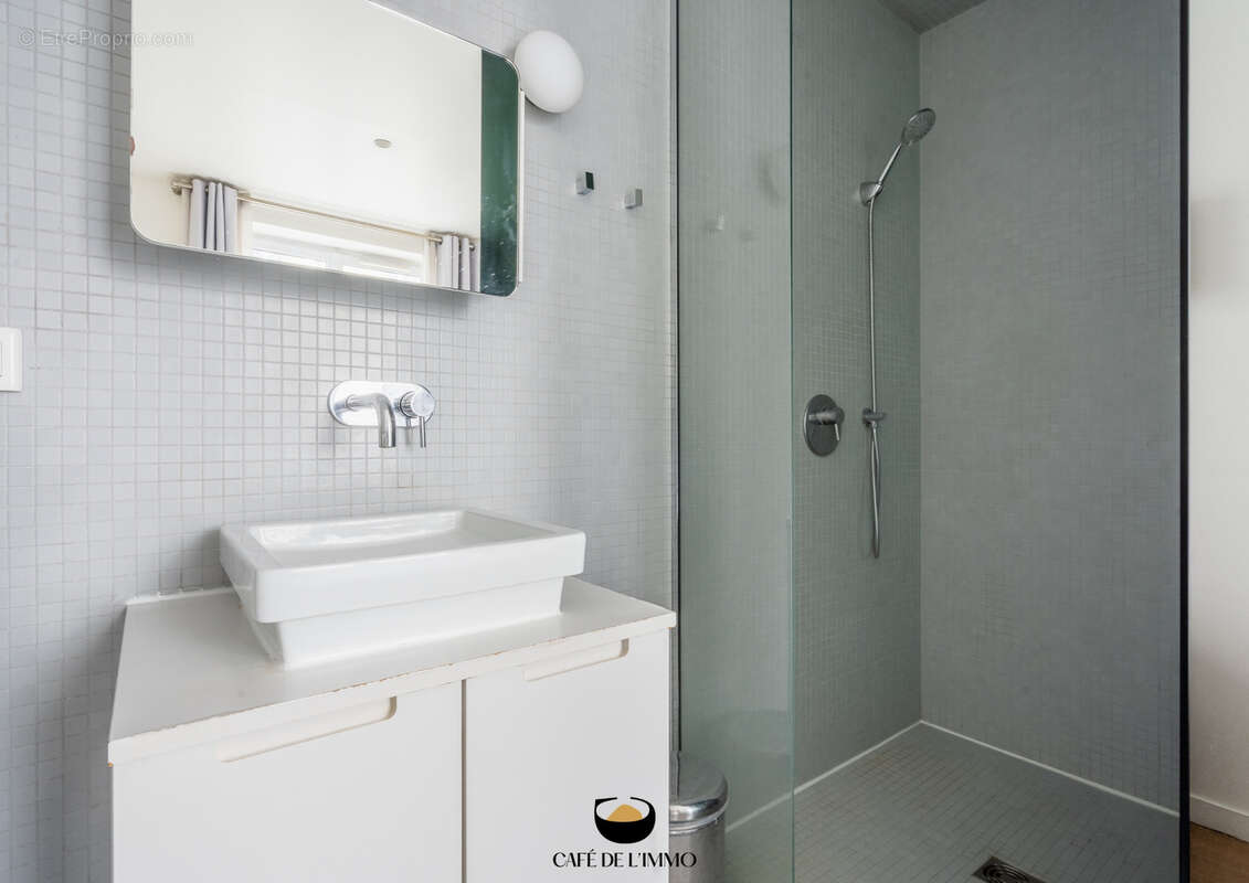 Appartement à PARIS-10E
