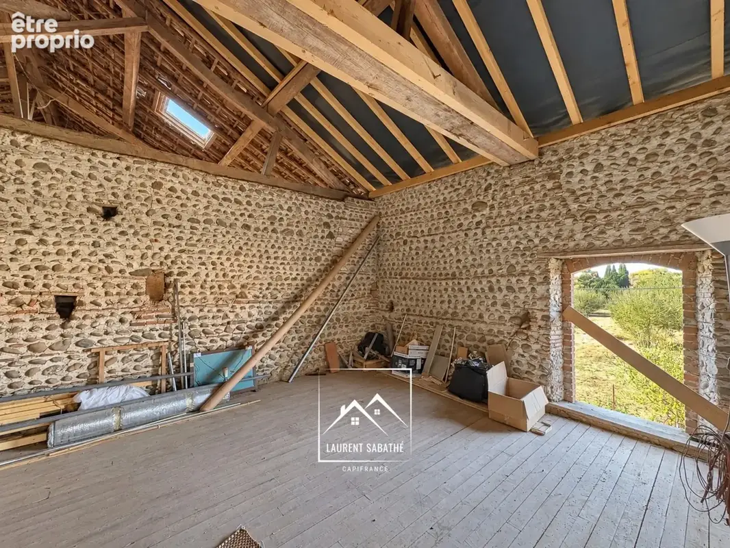 LARREULE (65) – À VENDRE – Maison ancienne rénovée de 192 m² – 4 chambres, dépendances et terrain piscinable de 2 180 m² - photo 16