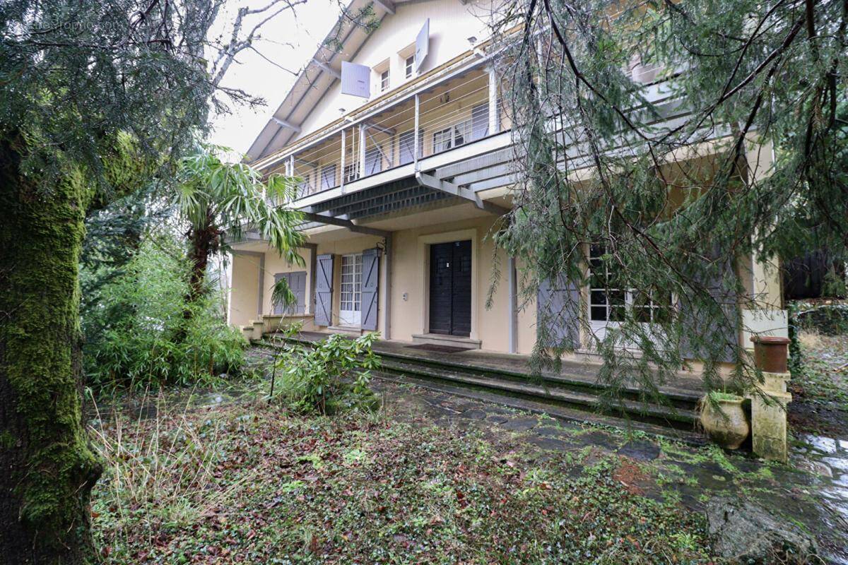 Maison à BRASSAC