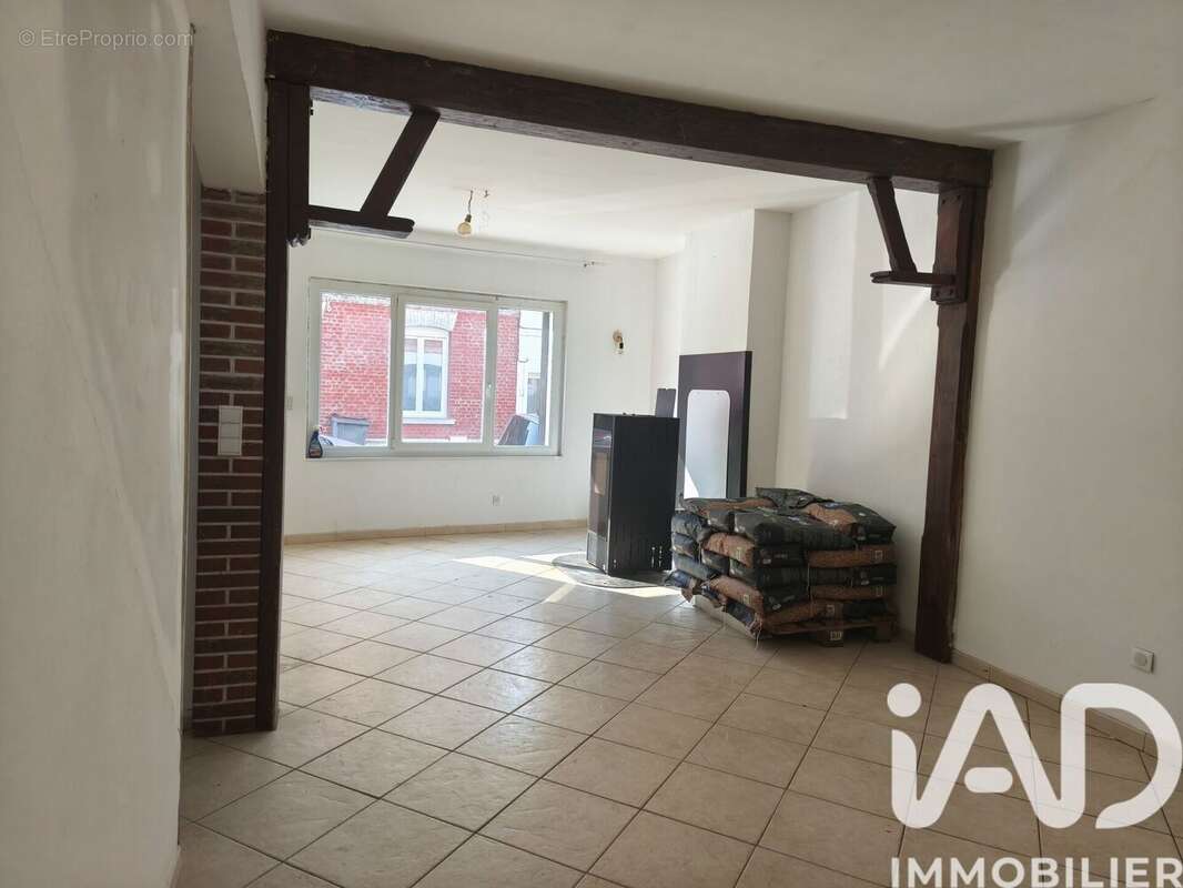 Photo 2 - Maison à SAINT-QUENTIN