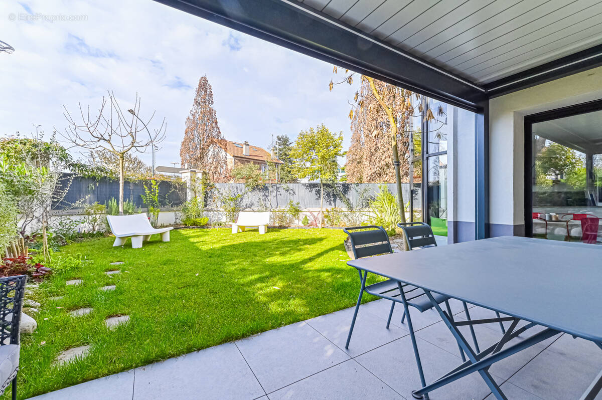 Appartement à SAINT-MAUR-DES-FOSSES